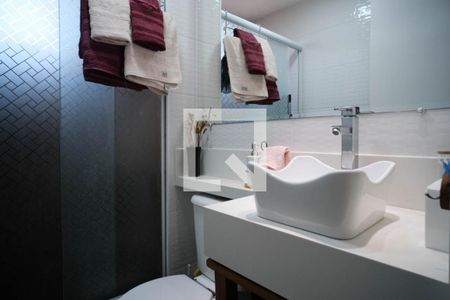 Apartamento à venda com 62m², 2 quartos e 1 vaga Apartamento à venda com 62m², 2 quartos e 1 vagaBanheiro