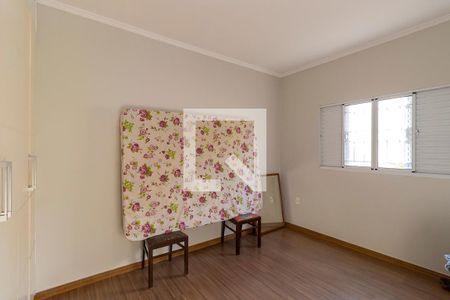 Casa à venda com 168m², 3 quartos e 4 vagasQuarto 2