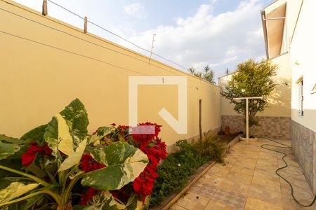 Casa à venda com 168m², 3 quartos e 4 vagasQuintal