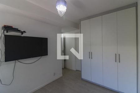 Apartamento à venda com 160m², 3 quartos e 2 vagasSuíte 2