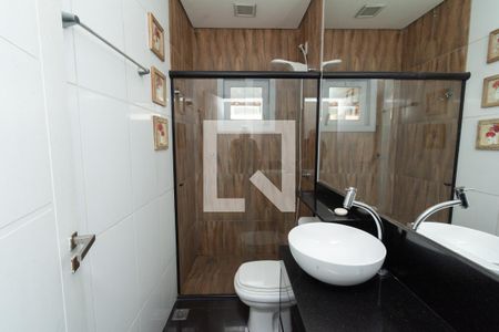 Casa à venda com 250m², 3 quartos e sem vaga Casa à venda com 250m², 3 quartos e sem vagaBanheiro Social