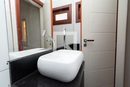 Casa à venda com 250m², 3 quartos e sem vaga Casa à venda com 250m², 3 quartos e sem vagaBanheiro da Suíte