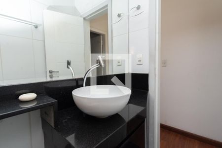 Casa à venda com 250m², 3 quartos e sem vaga Casa à venda com 250m², 3 quartos e sem vagaBanheiro Social