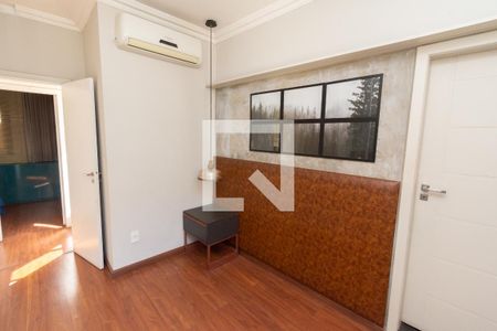 Casa à venda com 250m², 3 quartos e sem vaga Casa à venda com 250m², 3 quartos e sem vagaSuite
