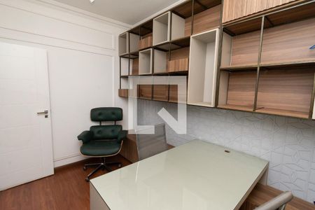 Casa à venda com 250m², 3 quartos e sem vaga Casa à venda com 250m², 3 quartos e sem vagaQuarto 2