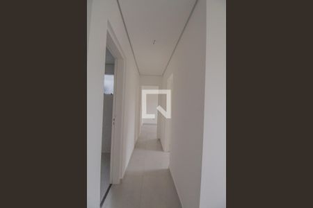 Corredor de apartamento para alugar com 2 quartos, 50m² em Parque Tomas Saraiva, São Paulo