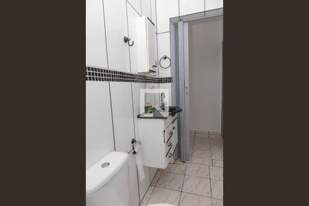 Casa à venda com 69m², 1 quarto e sem vagaBanheiro 