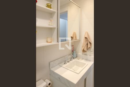 Apartamento para alugar com 105m², 3 quartos e 2 vagas Apartamento para alugar com 105m², 3 quartos e 2 vagasBanheiro Social