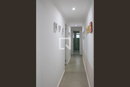 Apartamento para alugar com 105m², 3 quartos e 2 vagas Apartamento para alugar com 105m², 3 quartos e 2 vagasCorredor