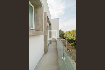 Casa de condomínio à venda com 256m², 4 quartos e 2 vagasQuarto 1 - Varanda