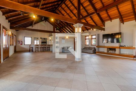 Casa de condomínio à venda com 256m², 4 quartos e 2 vagasÁrea comum - Salão de festas