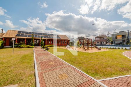 Casa de condomínio à venda com 256m², 4 quartos e 2 vagasÁrea comum - Playground