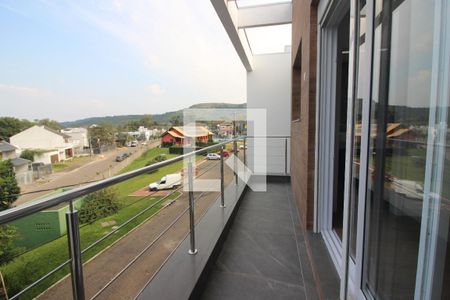 Casa de condomínio à venda com 256m², 4 quartos e 2 vagasSacada da suíte 1