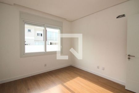 Casa de condomínio à venda com 256m², 4 quartos e 2 vagasSuíte 3