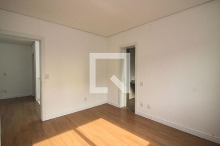 Casa de condomínio à venda com 256m², 4 quartos e 2 vagasSuíte 3