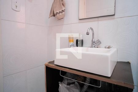 Casa à venda com 140m², 2 quartos e 2 vagas Casa à venda com 140m², 2 quartos e 2 vagasBanheiro 1