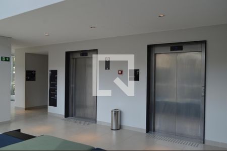 Apartamento para alugar com 36m², 1 quarto e sem vagaElevadores