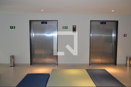 Apartamento para alugar com 36m², 1 quarto e sem vagaElevadores