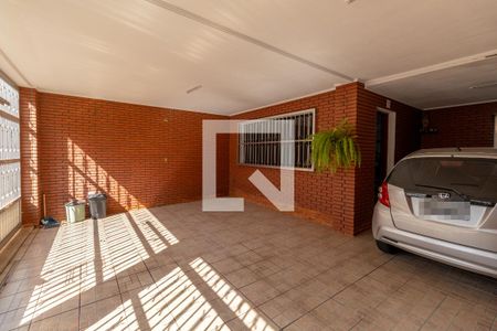 Garagem de casa à venda com 3 quartos, 180m² em Burgo Paulista, São Paulo
