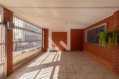 Garagem de casa à venda com 3 quartos, 180m² em Burgo Paulista, São Paulo