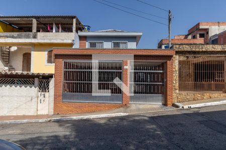 Fachada de casa à venda com 3 quartos, 180m² em Burgo Paulista, São Paulo