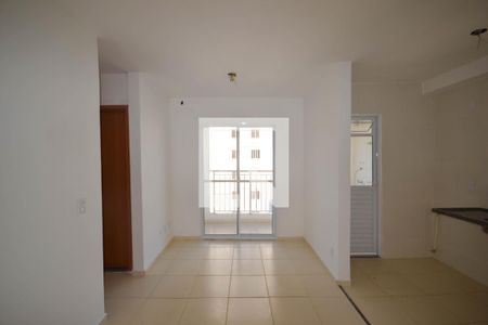sala de apartamento para alugar com 2 quartos, 58m² em Ouro Verde, Nova Iguaçu