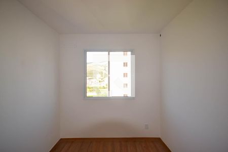 Quarto 1 de apartamento para alugar com 2 quartos, 58m² em Ouro Verde, Nova Iguaçu