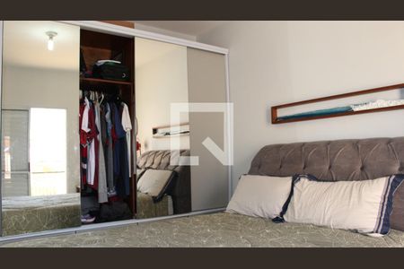 Casa à venda com 102m², 3 quartos e 2 vagasSuíte