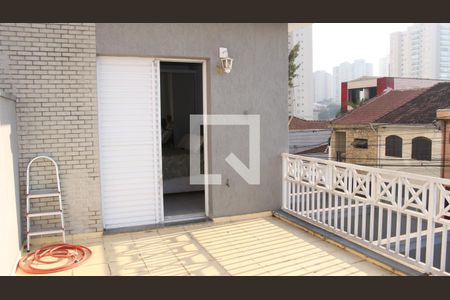 Casa à venda com 102m², 3 quartos e 2 vagasCobertura