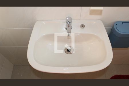 Casa à venda com 102m², 3 quartos e 2 vagasBanheiro 2