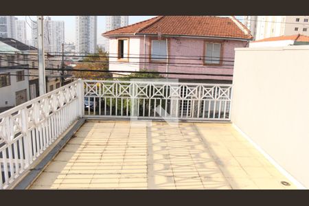 Casa à venda com 102m², 3 quartos e 2 vagasCobertura