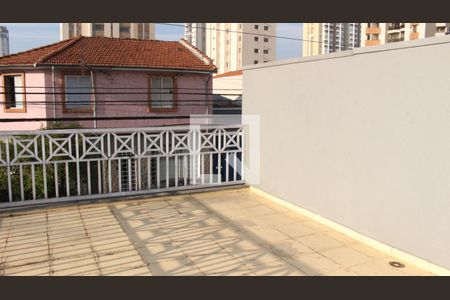 Casa à venda com 102m², 3 quartos e 2 vagasCobertura