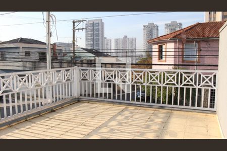 Casa à venda com 102m², 3 quartos e 2 vagasCobertura