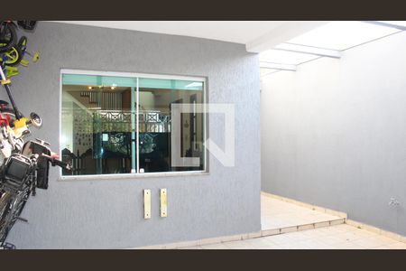 Casa à venda com 102m², 3 quartos e 2 vagasGaragem