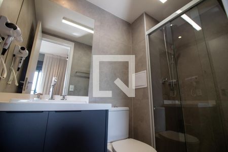 Banheiro de apartamento para alugar com 1 quarto, 30m² em Jardim das Acácias, São Paulo