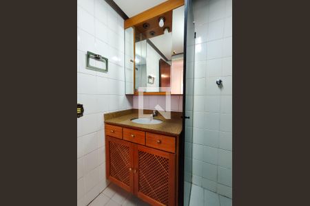 Apartamento à venda com 89m², 2 quartos e 1 vagaBanheiro Corredor