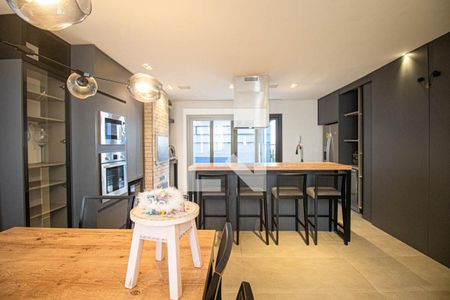 Casa de condomínio para alugar com 200m², 3 quartos e 2 vagasCozinha