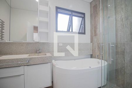 Casa de condomínio para alugar com 200m², 3 quartos e 2 vagasBanheiro da Suíte 1