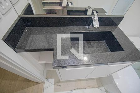 Casa de condomínio para alugar com 200m², 3 quartos e 2 vagasBanheiro da Suíte 2