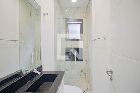 Casa de condomínio para alugar com 200m², 3 quartos e 2 vagasBanheiro da Suíte 2