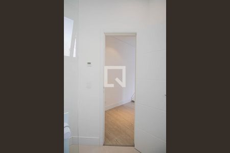 Casa de condomínio para alugar com 200m², 3 quartos e 2 vagasBanheiro da Suíte 3