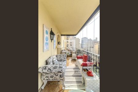 Apartamento à venda com 320m², 4 quartos e 4 vagasVaranda