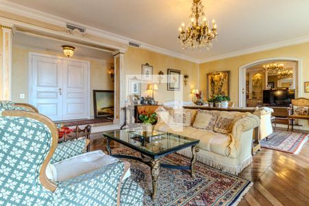 Apartamento à venda com 320m², 4 quartos e 4 vagasSala de Estar