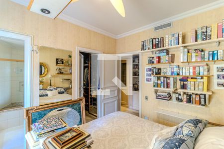 Apartamento à venda com 320m², 4 quartos e 4 vagasSuíte 2