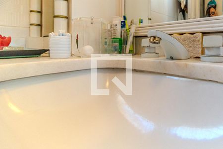 Apartamento à venda com 320m², 4 quartos e 4 vagasBanheiro da Suíte 3