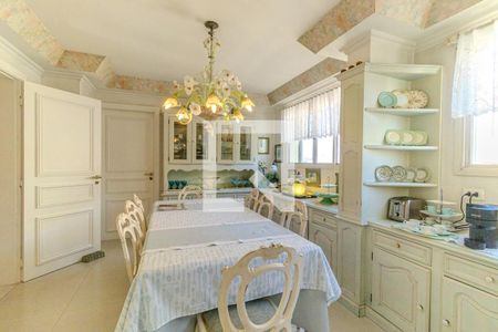 Apartamento à venda com 320m², 4 quartos e 4 vagasCopa