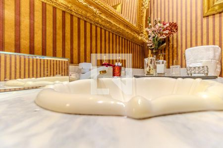 Apartamento à venda com 320m², 4 quartos e 4 vagasLavabo