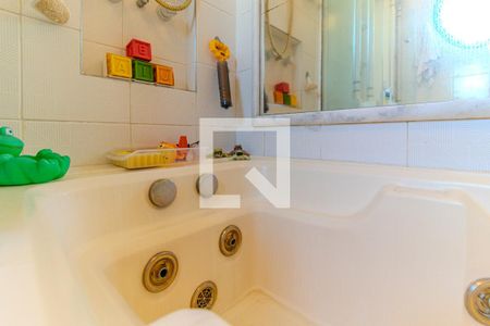 Apartamento à venda com 320m², 4 quartos e 4 vagasBanheiro da Suíte 3