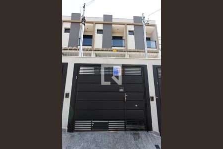 Casa à venda com 106m², 3 quartos e 2 vagasFachada - Placa