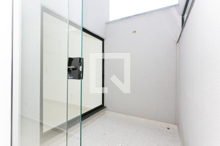 Casa à venda com 106m², 3 quartos e 2 vagas Casa à venda com 106m², 3 quartos e 2 vagasJardim de Inverno